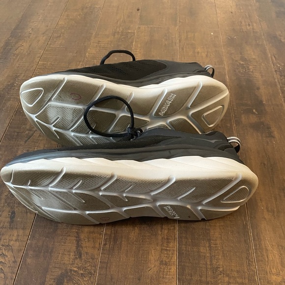 Hoka Alaska One One black sneakers - Picture 8 of 10